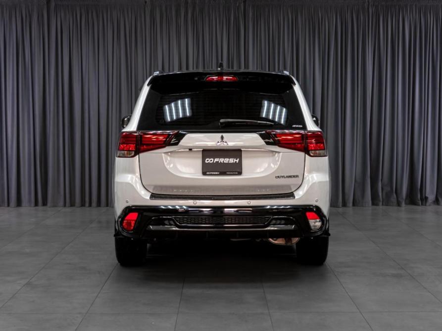 Mitsubishi Outlander III Рестайлинг 3 Тюмень  - изображение 4