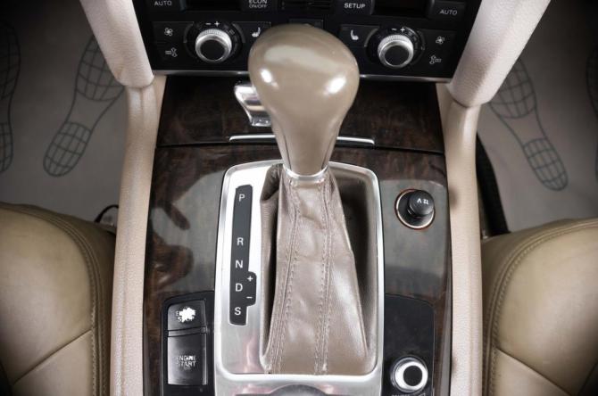 Audi Q7 I (4L) с пробегом 2006 года, цена 1 399 000 рублей, 195654 км, внедорожник, Автокод Объявления
