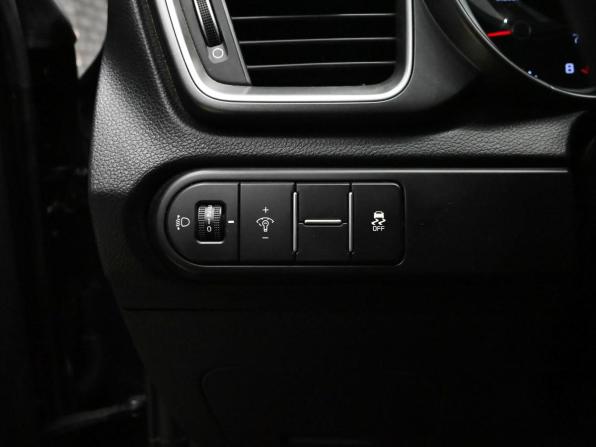 Kia Ceed III с пробегом 2019 года, цена 1 460 000 рублей, 148210 км, универсал, Автокод Объявления