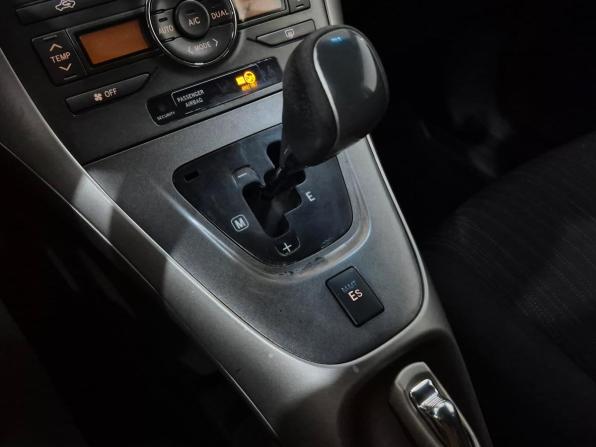 Toyota Auris I с пробегом 2009 года, цена 600 000 рублей, 237715 км, хэтчбек, Автокод Объявления