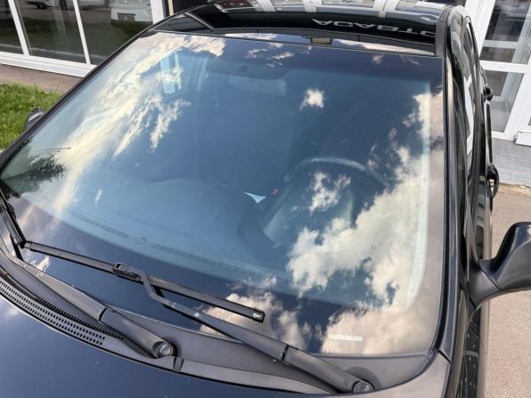 Hyundai Solaris I Рестайлинг с пробегом 2015 года, цена 599 000 рублей, 255000 км, хэтчбек, Автокод Объявления