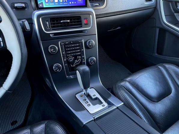 Volvo S60 II с пробегом 2012 года, цена 850 000 рублей, 240430 км, седан, Автокод Объявления