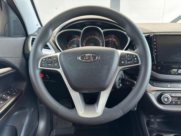 Lada (ВАЗ) Vesta I с пробегом 2019 года, цена 1 345 000 рублей, 37496 км, универсал, Автокод Объявления