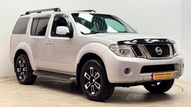 Nissan Pathfinder III Рестайлинг с пробегом 2012 года, цена 1 440 000 рублей, 241834 км, внедорожник, Автокод Объявления
