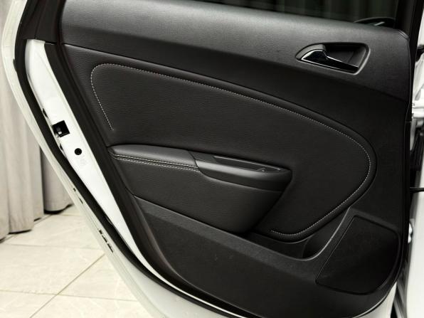 Opel Astra J Рестайлинг с пробегом 2013 года, цена 849 000 рублей, 141386 км, хэтчбек, Автокод Объявления