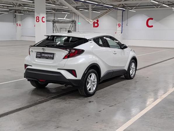 Toyota C-HR I Рестайлинг с пробегом 2020 года, цена 2 670 000 рублей, 76787 км, внедорожник, Автокод Объявления