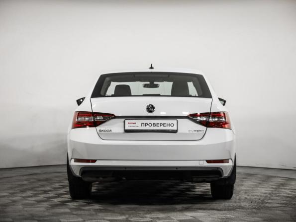 Skoda Superb III с пробегом 2018 года, цена 1 799 000 рублей, 142200 км, лифтбек, Автокод Объявления