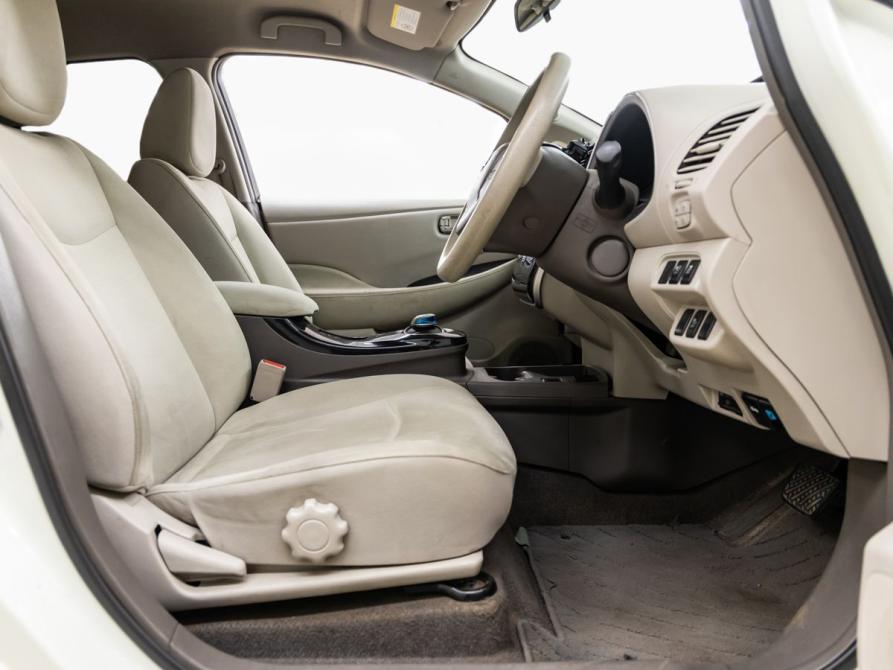 Nissan Leaf I (ZE0/AZE0) Волгоград  - изображение 28