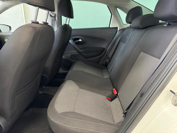 Volkswagen Polo V Рестайлинг с пробегом 2015 года, цена 845 000 рублей, 190290 км, седан, Автокод Объявления