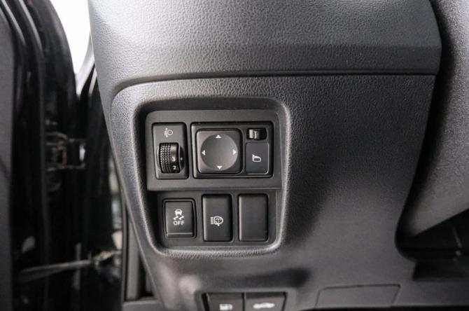 Nissan Juke I с пробегом 2013 года, цена 999 000 рублей, 209000 км, внедорожник, Автокод Объявления