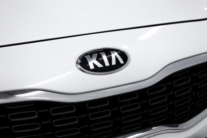 Kia Ceed II Рестайлинг с пробегом 2017 года, цена 1 450 000 рублей, 128000 км, хэтчбек, Автокод Объявления