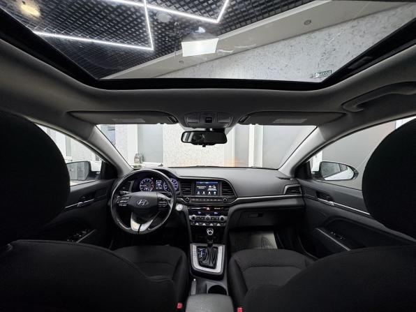 Hyundai Elantra VI (AD) Рестайлинг с пробегом 2020 года, цена 1 680 000 рублей, 72166 км, седан, Автокод Объявления
