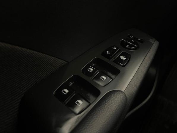 Hyundai Solaris II с пробегом 2019 года, цена 940 000 рублей, 202256 км, седан, Автокод Объявления
