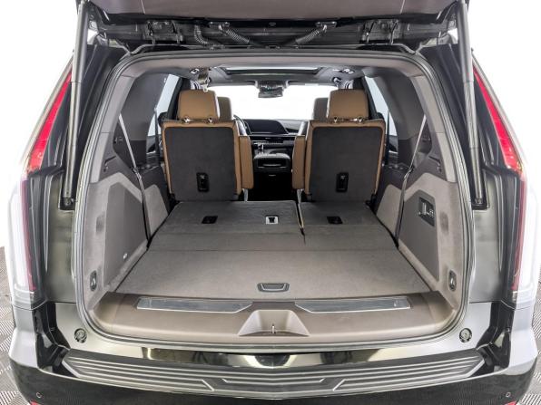 Cadillac Escalade V с пробегом 2023 года, цена 10 500 000 рублей, 37639 км, внедорожник, Автокод Объявления
