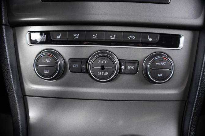 Volkswagen Golf VII с пробегом 2013 года, цена 959 000 рублей, 135000 км, хэтчбек, Автокод Объявления