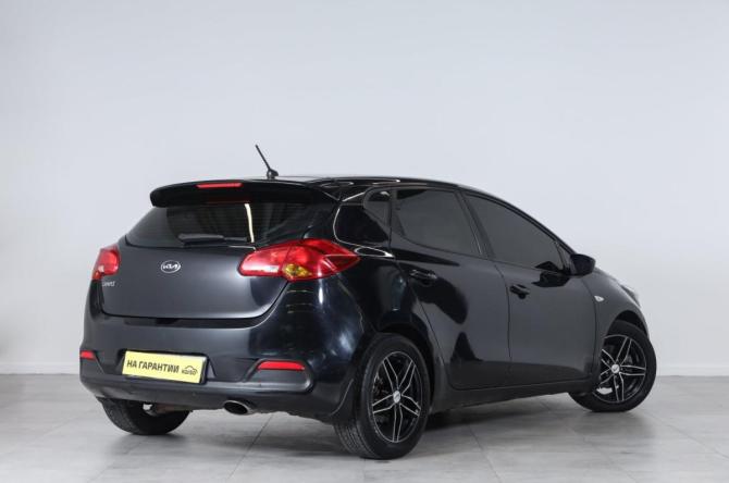 Kia Ceed II с пробегом 2013 года, цена 899 000 рублей, 271000 км, хэтчбек, Автокод Объявления