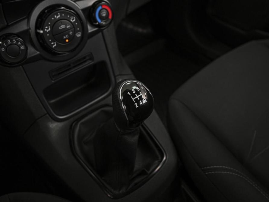 Ford Fiesta Mk6 Рестайлинг Ставрополь  - изображение 12