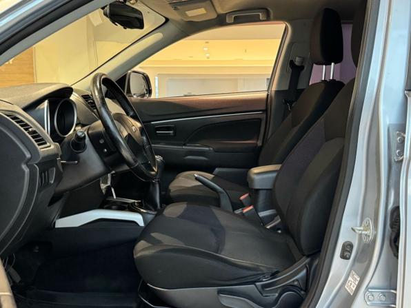 Mitsubishi ASX I с пробегом 2010 года, цена 777 000 рублей, 297549 км, внедорожник, Автокод Объявления