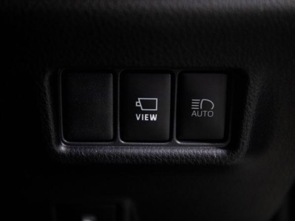 Toyota C-HR I Рестайлинг с пробегом 2019 года, цена 1 745 500 рублей, 64428 км, внедорожник, Автокод Объявления