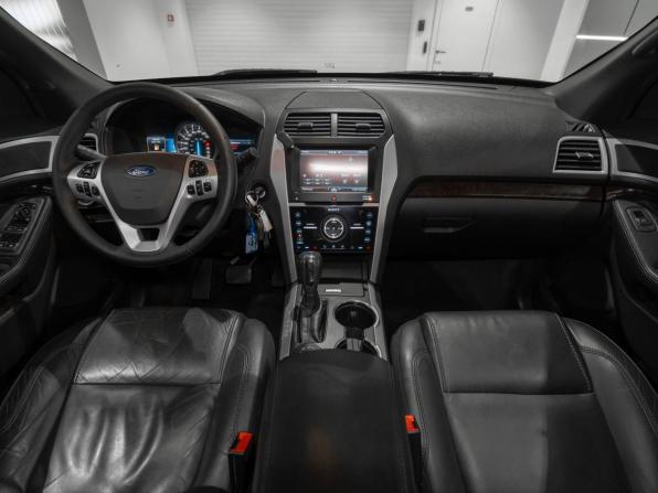 Ford Explorer V с пробегом 2015 года, цена 2 150 000 рублей, 89189 км, внедорожник, Автокод Объявления