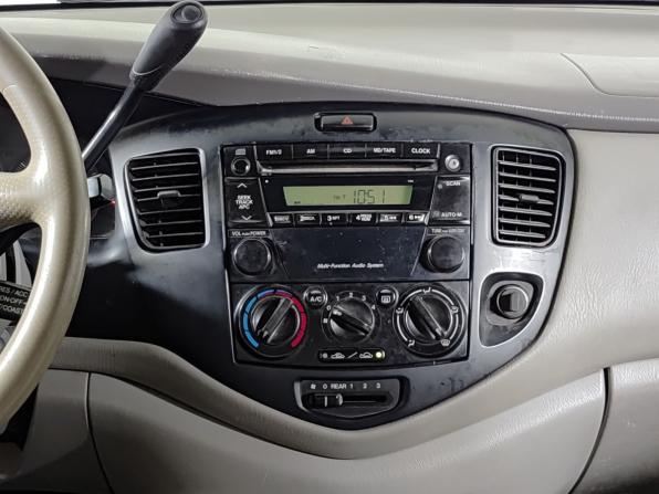 Mazda MPV II (LW) Рестайлинг с пробегом 2003 года, цена 350 000 рублей, 242802 км, компактвэн, Автокод Объявления