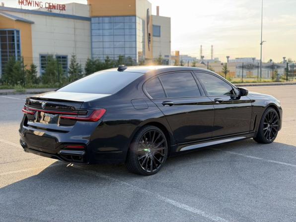 BMW 7 серии VI (G11/G12) с пробегом 2016 года, цена 3 700 000 рублей, 162689 км, седан, Автокод Объявления