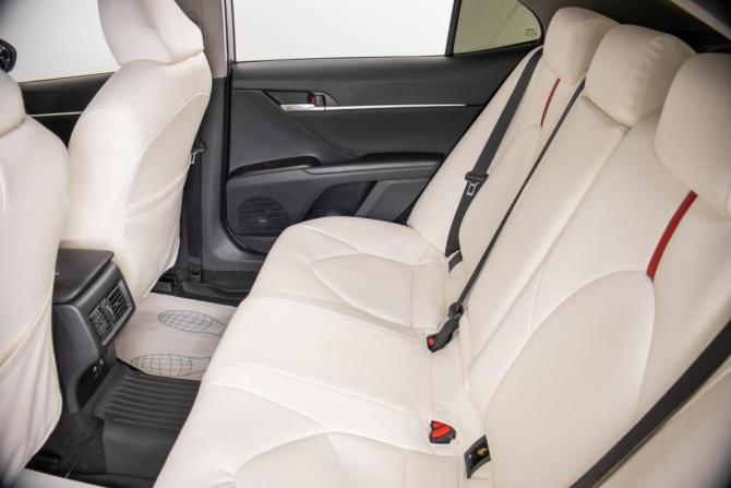 Toyota Camry VIII (XV70) с пробегом 2021 года, цена 2 699 000 рублей, 94264 км, седан, Автокод Объявления