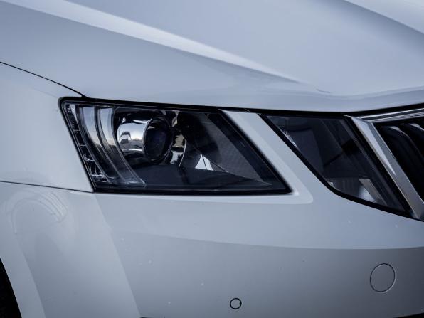 Skoda Octavia III (A7) Рестайлинг с пробегом 2019 года, цена 1 645 000 рублей, 162000 км, лифтбек, Автокод Объявления