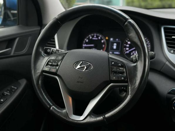 Hyundai Tucson III с пробегом 2016 года, цена 1 750 000 рублей, 183965 км, внедорожник, Автокод Объявления