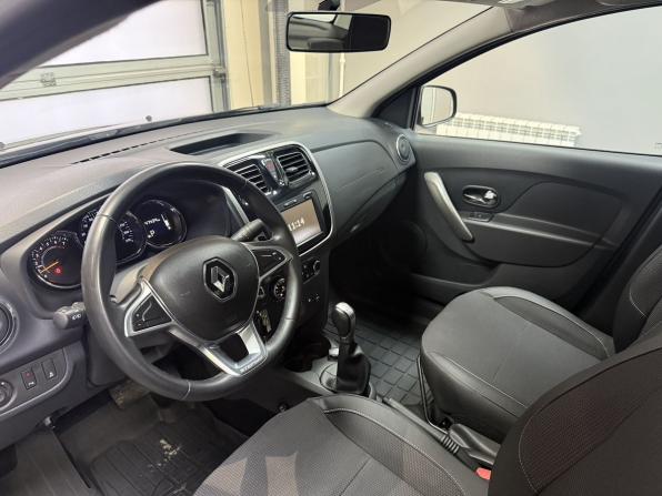 Renault Logan II Рестайлинг с пробегом 2021 года, цена 1 350 000 рублей, 47500 км, седан, Автокод Объявления