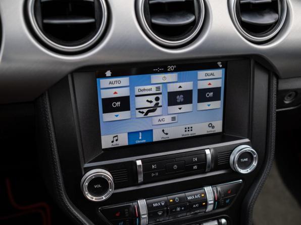 Ford Mustang VI Рестайлинг с пробегом 2019 года, цена 2 949 000 рублей, 163113 км, кабриолет, Автокод Объявления