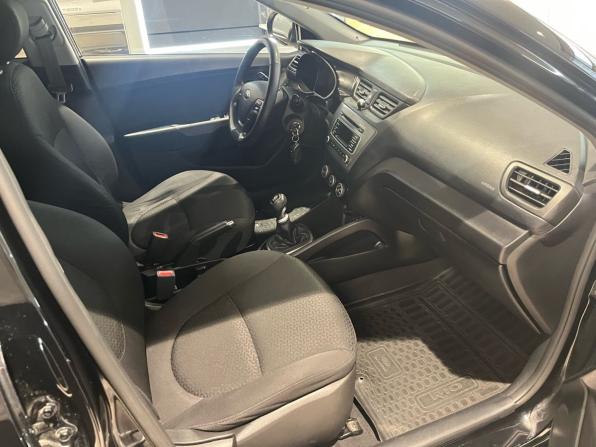 Kia Rio III Рестайлинг с пробегом 2016 года, цена 899 000 рублей, 170453 км, седан, Автокод Объявления
