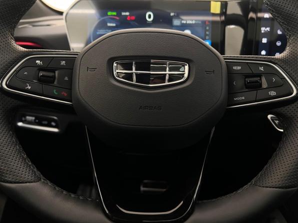 Geely Coolray I Рестайлинг с пробегом 2024 года, цена 1 980 000 рублей, 13678 км, внедорожник, Автокод Объявления