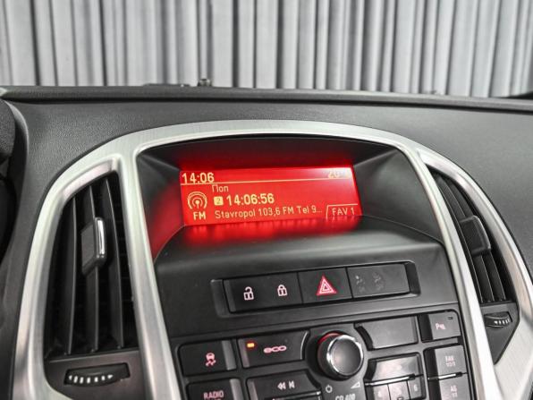 Opel Astra J Рестайлинг с пробегом 2012 года, цена 949 000 рублей, 200956 км, хэтчбек, Автокод Объявления