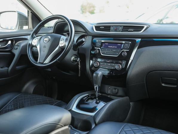 Nissan Qashqai II с пробегом 2018 года, цена 1 799 000 рублей, 131670 км, внедорожник, Автокод Объявления