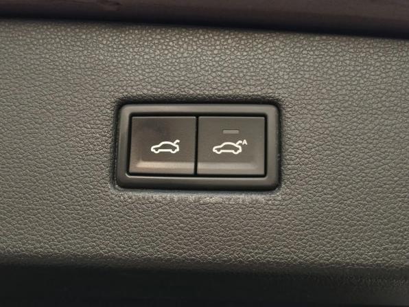 Volkswagen Tiguan II с пробегом 2017 года, цена 2 740 000 рублей, 130522 км, внедорожник, Автокод Объявления