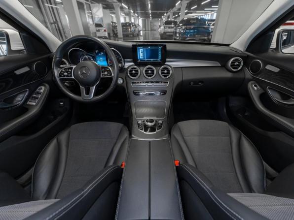 Mercedes-Benz C-Класс IV (W205) Рестайлинг с пробегом 2019 года, цена 2 730 000 рублей, 85457 км, седан, Автокод Объявления