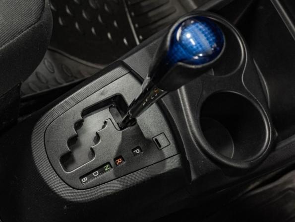 Toyota Aqua I Рестайлинг с пробегом 2016 года, цена 1 229 000 рублей, 94512 км, хэтчбек, Автокод Объявления