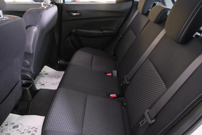 Suzuki Swift V с пробегом 2018 года, цена 1 199 000 рублей, 122000 км, хэтчбек, Автокод Объявления