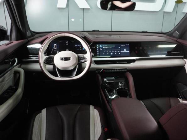 Geely Monjaro I с пробегом 2023 года, цена 3 399 000 рублей, 20438 км, внедорожник, Автокод Объявления