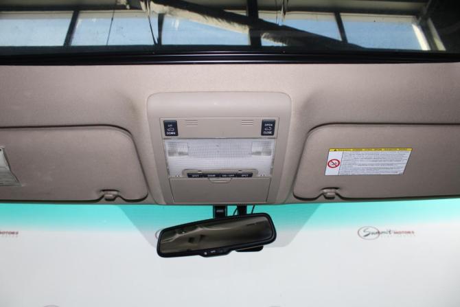 Toyota Land Cruiser 200 Series с пробегом 2011 года, цена 3 300 000 рублей, 248211 км, внедорожник, Автокод Объявления