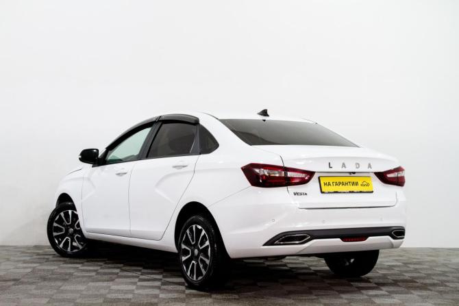 Lada (ВАЗ) Vesta I Рестайлинг (NG) с пробегом 2024 года, цена 1 589 000 рублей, 17348 км, седан, Автокод Объявления