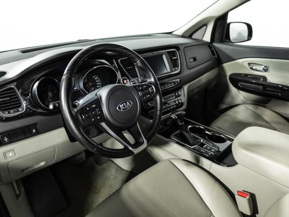 Kia Carnival III с пробегом 2020 года, цена 2 970 000 рублей, 134720 км, минивэн, Автокод Объявления