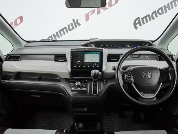 Honda Freed II с пробегом 2016 года, цена 1 375 000 рублей, 144981 км, компактвэн, Автокод Объявления
