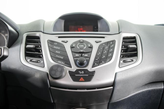 Ford Fiesta Mk6 с пробегом 2009 года, цена 359 000 рублей, 220117 км, хэтчбек, Автокод Объявления