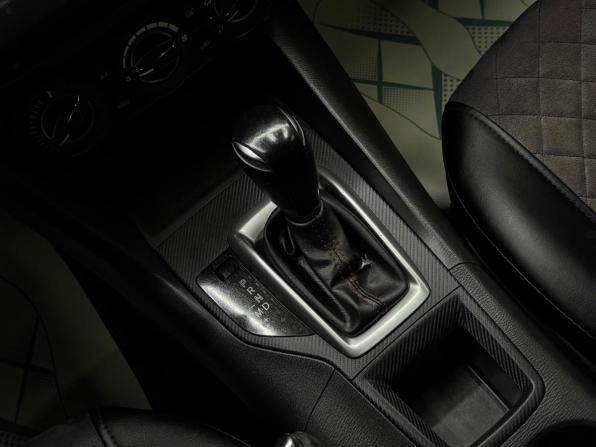 Mazda 3 III (BM) с пробегом 2013 года, цена 940 000 рублей, 238405 км, хэтчбек, Автокод Объявления