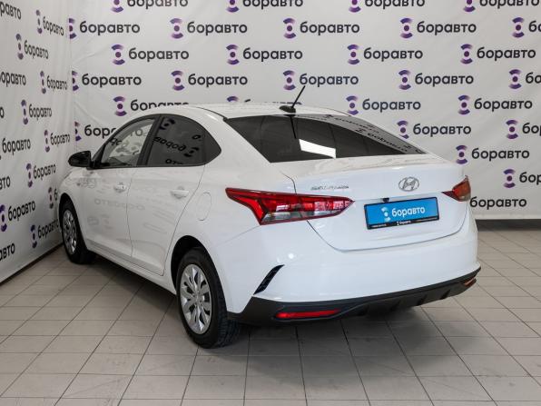 Hyundai Solaris II Рестайлинг с пробегом 2022 года, цена 1 620 000 рублей, 118059 км, седан, Автокод Объявления