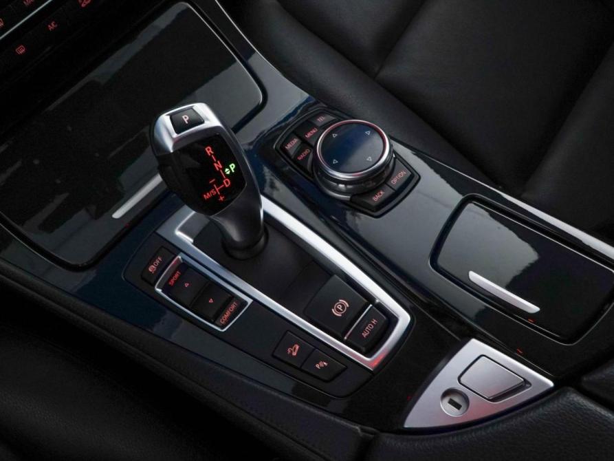 BMW 5 серии VI (F10/F11/F07) Рестайлинг Москва  - изображение 19