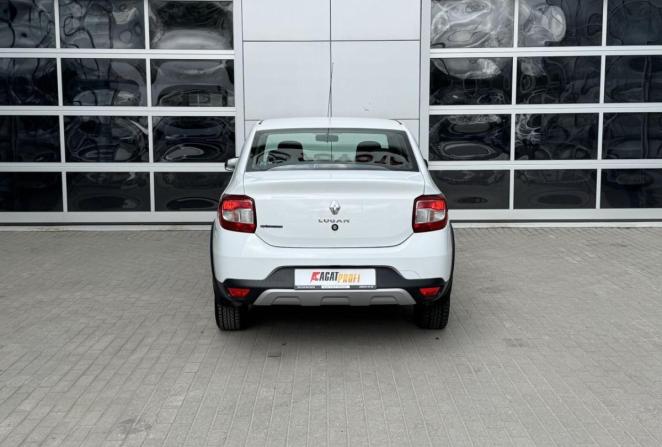 Renault Logan II Рестайлинг с пробегом 2019 года, цена 1 230 000 рублей, 95065 км, седан, Автокод Объявления