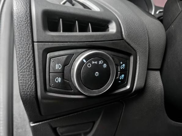Ford Focus III Рестайлинг с пробегом 2018 года, цена 1 275 000 рублей, 144889 км, седан, Автокод Объявления